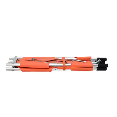 Ambulance orange pour le sauvetage d'urgence